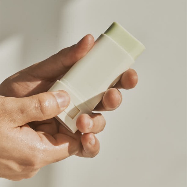 哑光防晒棒:艾蒿+山茶花 SPF 50+ / PA++++
